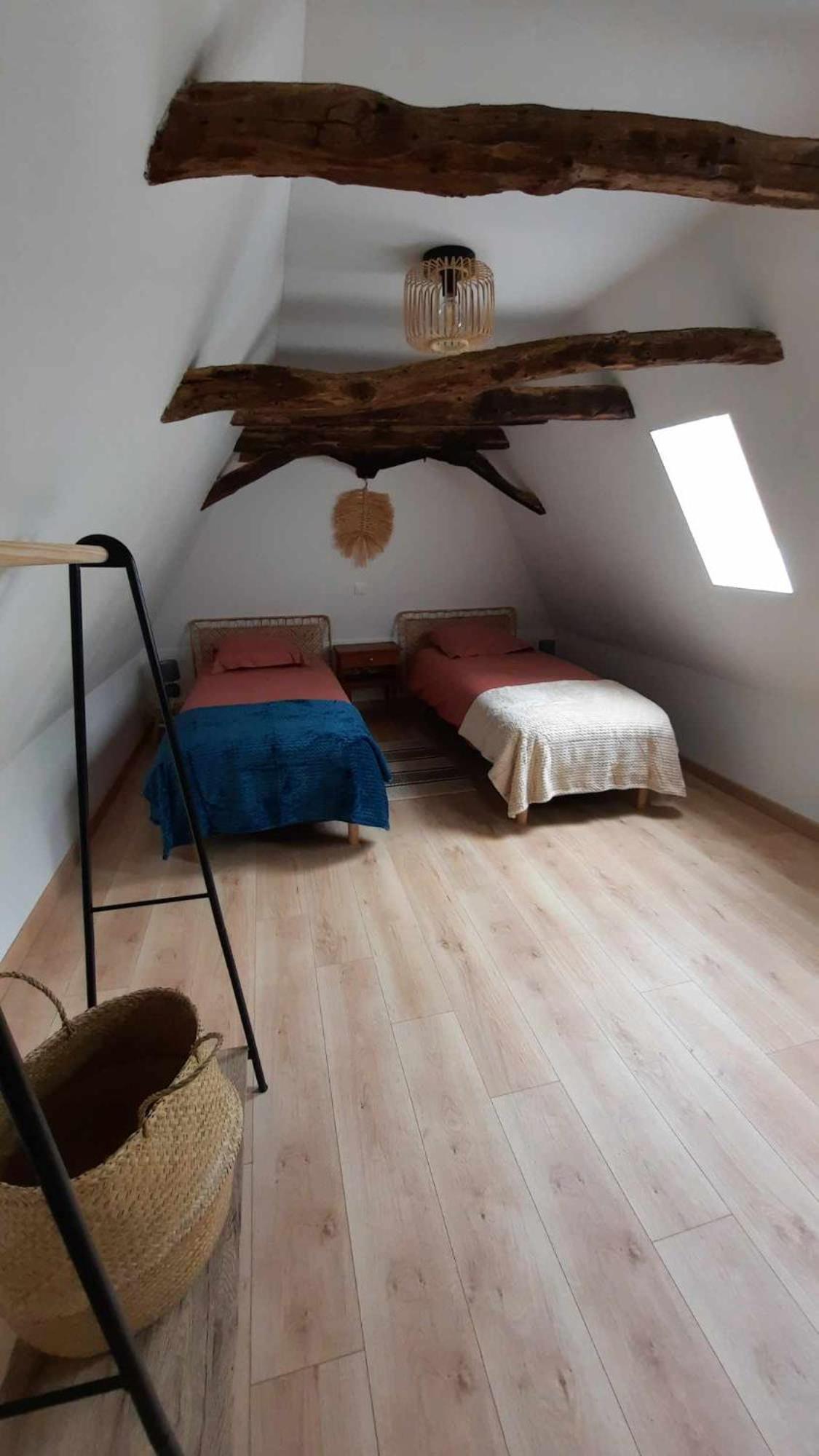 Gite Les Placettes Sainte-Foy-de-Longas Exterior foto
